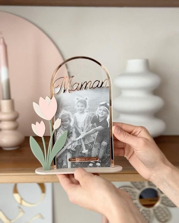 Personalized Acrylic Photo Frame – Arch Shape with Tulip Design